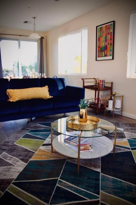 Modern 3 Bedroom Home كوتنوود المظهر الخارجي الصورة