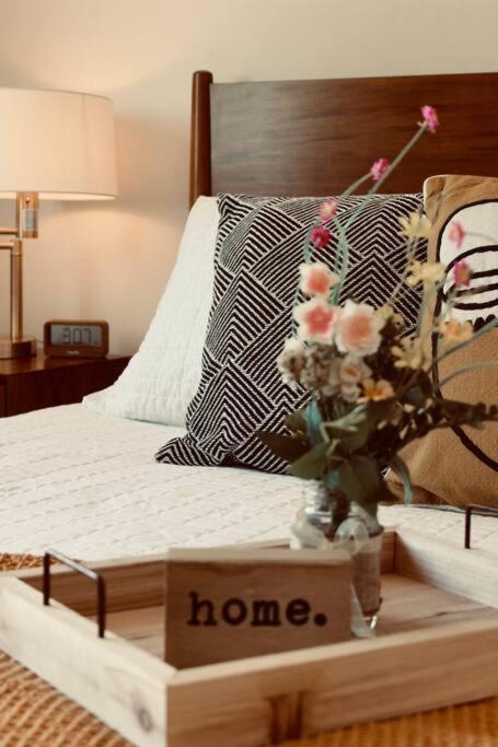 Modern 3 Bedroom Home كوتنوود المظهر الخارجي الصورة