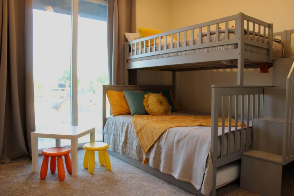 Modern 3 Bedroom Home كوتنوود المظهر الخارجي الصورة