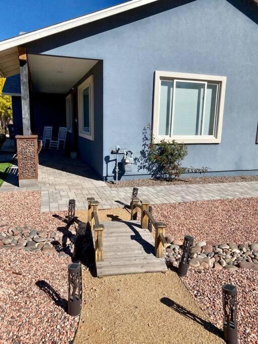 Modern 3 Bedroom Home كوتنوود المظهر الخارجي الصورة