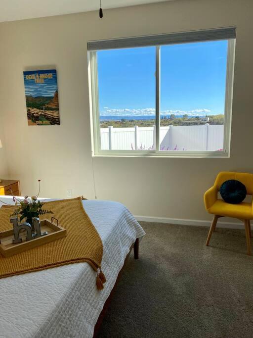 Modern 3 Bedroom Home كوتنوود المظهر الخارجي الصورة